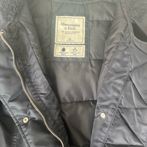 Abercrombie & Fitch Women’s Lined Jacket - Picture 3 of 3